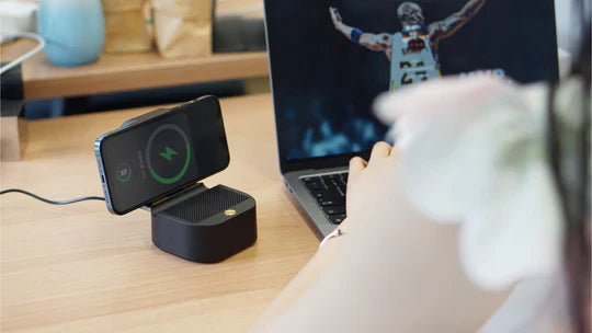 ポータブル充電器 vs. ワイヤレス充電器:違いは? どちらを選ぶべき?